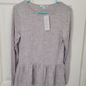 Gaze Heathered Gray Knit Top